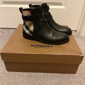 Burberry Black Leather Boots